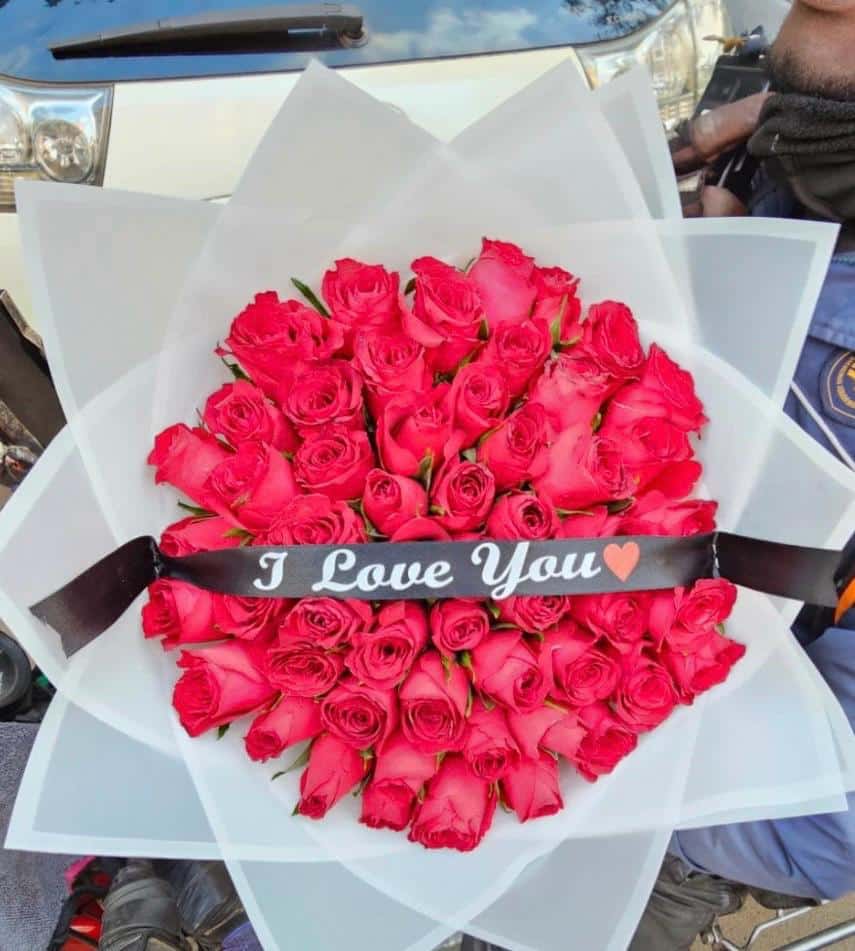 Premium Red Roses Bouquet