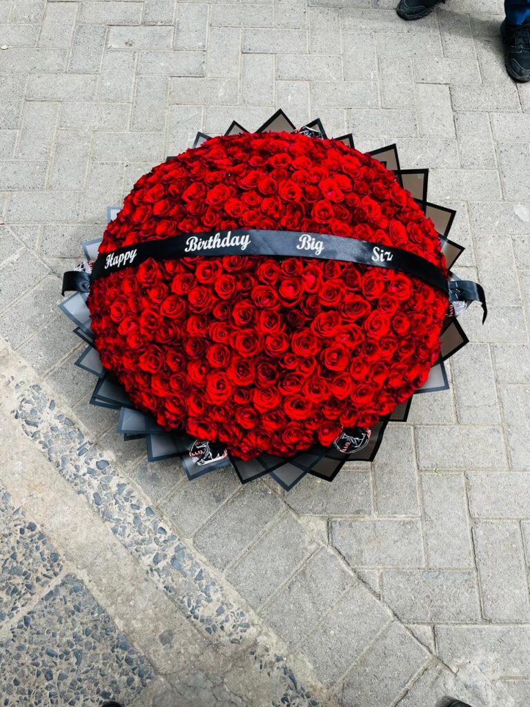 Luxury Large Red Roses Birthday Bouquet With Ribbon